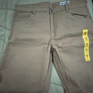 Men’s 38x30 Slim beige slacks